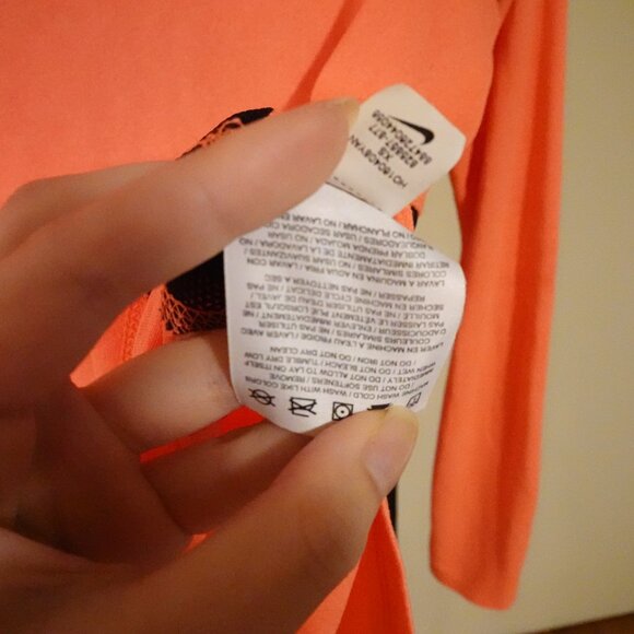 Nike Dri-Fit Pink Workout Top in Size Extra Small - Picture 3 of 5